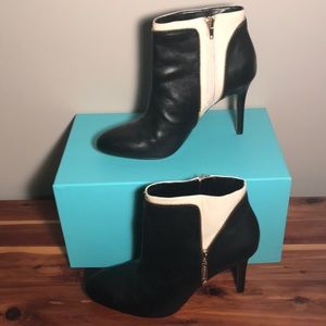 Worn Once Banana Republic Two Toned Booties